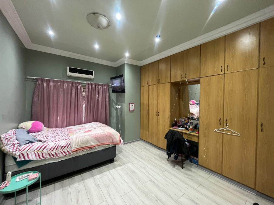 5 Bedroom Property for Sale in Keidebees Northern Cape